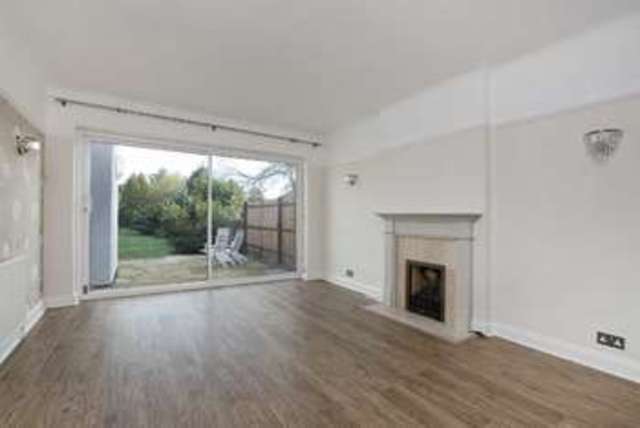  Image of 4 bedroom Detached house to rent in South Lane New Malden KT3 at New Malden, KT3 5RN