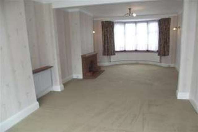  Image of 3 bedroom Detached house to rent in Cadogan Gardens London E18 at London, E18 1LY