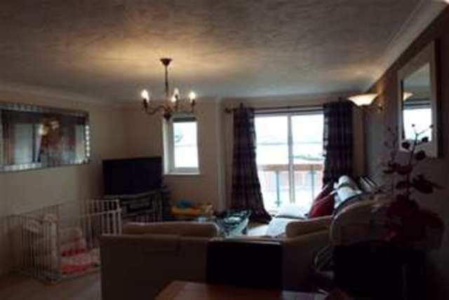  Image of 2 bedroom Flat to rent in Quayside Road Southampton SO18 at Southampton, SO18 1EQ
