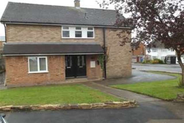  Image of 3 bedroom Flat to rent in Southcrest Road Redditch B98 at Redditch, B98 7JQ