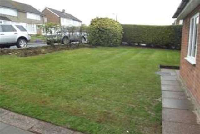  Image of 3 bedroom Flat to rent in Southcrest Road Redditch B98 at Redditch, B98 7JQ