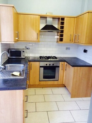  Image of 3 bedroom End of Terrace to rent in Southend Road London E6 at SOUTHEND ROAD  EAST HAM, E6 2AA