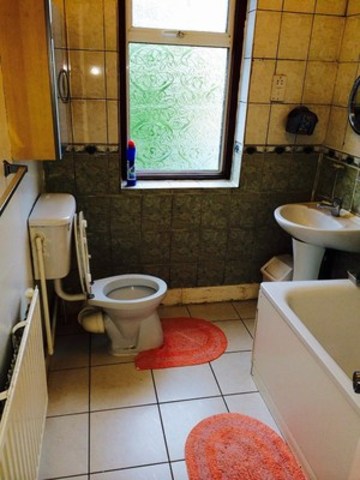  Image of 3 bedroom End of Terrace to rent in Southend Road London E6 at SOUTHEND ROAD  EAST HAM, E6 2AA