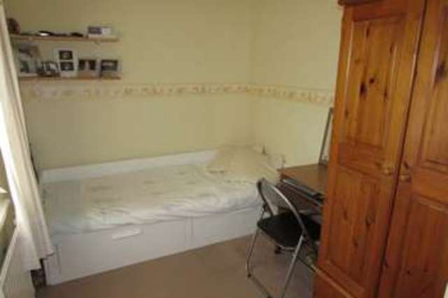  Image of 3 bedroom Semi-Detached house for sale in St. Andrews Road Basingstoke RG22 at St. Andrews Road  Basingstoke, RG22 6PS