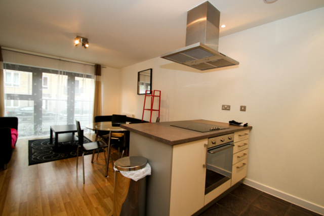  Image of 2 bedroom Flat to rent in Mostyn Grove London E3 at St Chloes House  Old Ford, E3 2LL