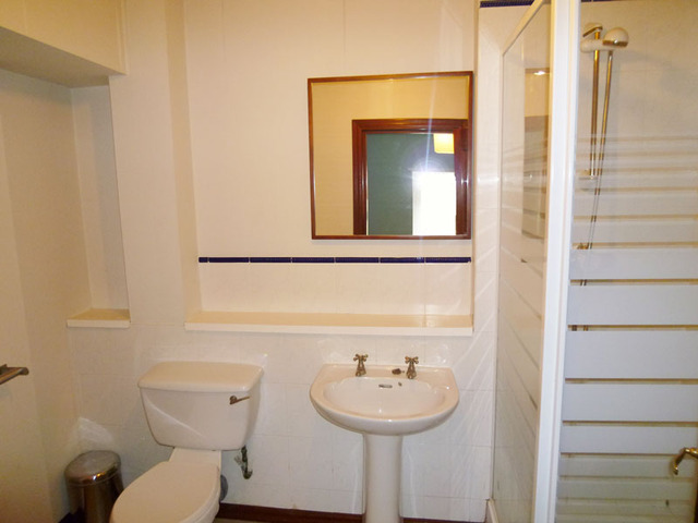  Image of 2 bedroom Flat to rent in St. Clair Road Edinburgh EH6 at Leith Edinburgh Edinburgh, EH6 8JY