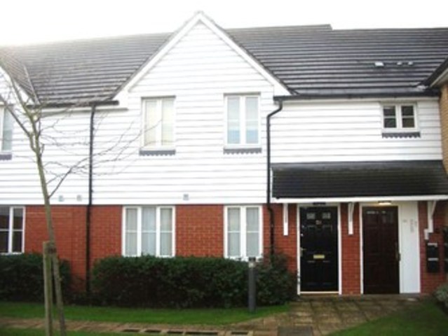 Image of 2 bedroom Detached house to rent in St. James Gardens Chadwell Heath Romford RM6 at St James Garden  little heath, RM6 5RY