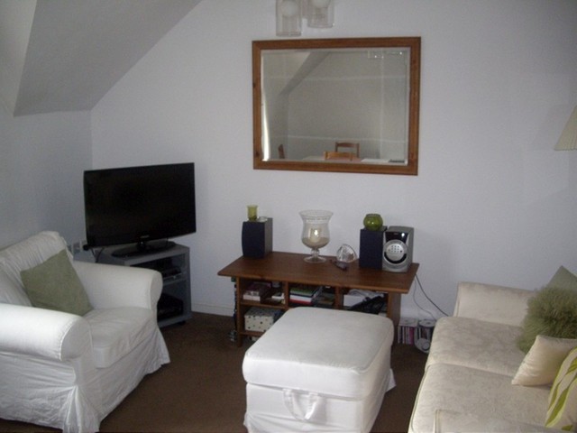  Image of 2 bedroom Detached house to rent in St. James Gardens Chadwell Heath Romford RM6 at St James Garden  little heath, RM6 5RY