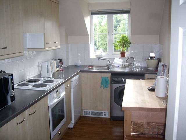  Image of 2 bedroom Detached house to rent in St. James Gardens Chadwell Heath Romford RM6 at St James Garden  little heath, RM6 5RY