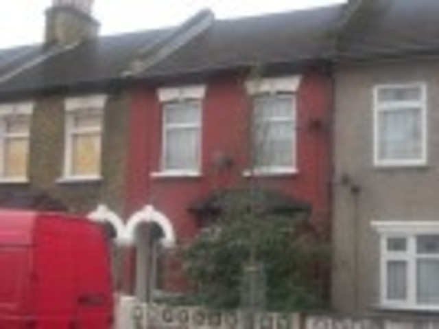  Image of 3 bedroom Terraced house for sale in St. James Road London E15 at ST. JAMES ROAD  Stratford, E15 1RL