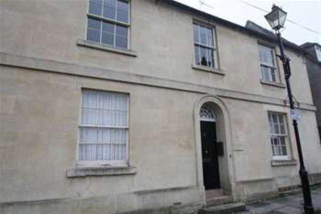  Image of 1 bedroom Flat to rent in St. Mary Street Chippenham SN15 at Chippenham, SN15 3JJ
