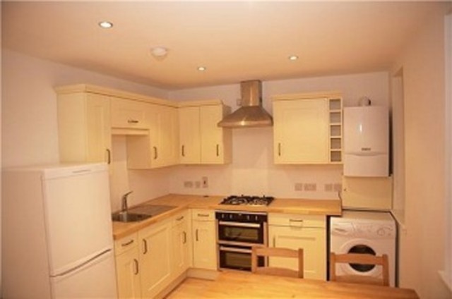  Image of 2 bedroom Flat to rent in St. Mary