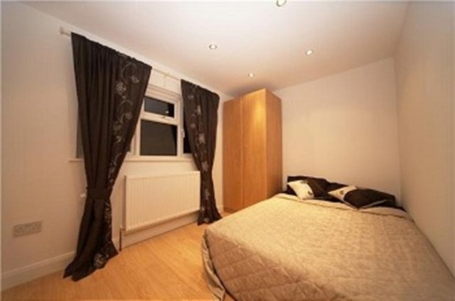  Image of 2 bedroom Flat to rent in St. Mary