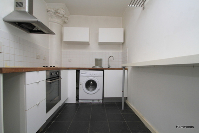  Image of Apartment to rent in St. Leonards Road London E14 at St Michaels Court  London, E14 6PS