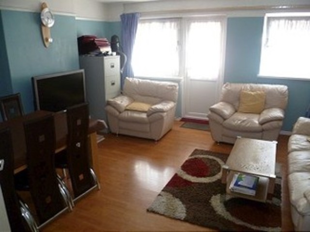  Image of 3 bedroom Detached house to rent in St. Pauls Drive London E15 at St Pauls Drive  Stratford, E15 1JN