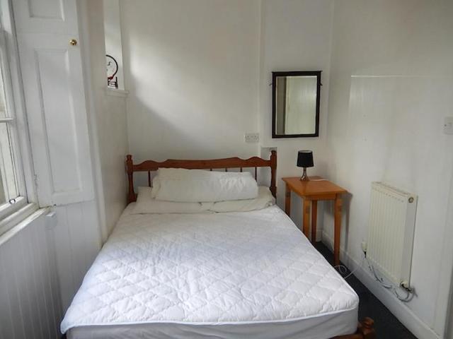  Image of 1 bedroom Flat to rent in St. Stephen Place Edinburgh EH3 at Stockbridge Edinburgh Edinburgh, EH3 5AJ