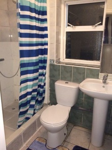  Image of 1 bedroom Terraced house to rent in Staines Road Ilford IG1 at STAINES ROAD  ILFORD, IG1 2XA