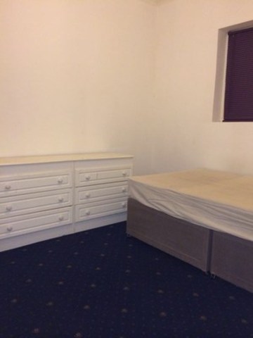  Image of 1 bedroom Terraced house to rent in Staines Road Ilford IG1 at STAINES ROAD  ILFORD, IG1 2XA