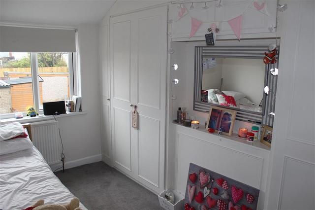  Image of 3 bedroom Detached house to rent in Stanley Avenue Quinton Birmingham B32 at Stanley Avenue  BIRMINGHAM, B32 2HA