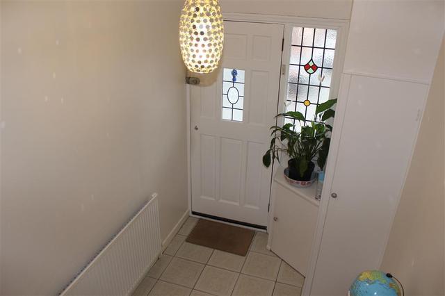  Image of 3 bedroom Detached house to rent in Stanley Avenue Quinton Birmingham B32 at Stanley Avenue  BIRMINGHAM, B32 2HA