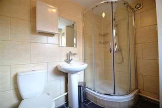  Image of 3 bedroom Terraced house to rent in Stanley Road Morden SM4 at Morden Hall Park, SM4 5DE