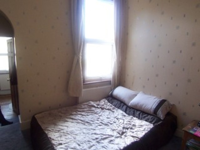  Image of 3 bedroom Detached house to rent in Stanley Road London E18 at Stanley Road  South Woodford, E18 2NS