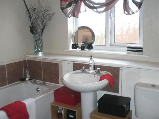  Image of 2 bedroom Flat to rent in Engine Inn Road Wallsend NE28 at Stanwix Engine Inn Road Willington, NE28 7EL