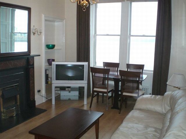 Image of 2 bedroom Flat to rent in Starbank Road Edinburgh EH5 at Trinity Edinburgh Edinburgh, EH5 3BW