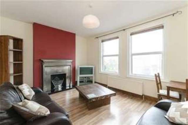  Image of 2 bedroom Flat to rent in Station Road London N21 at London, N21 3RB