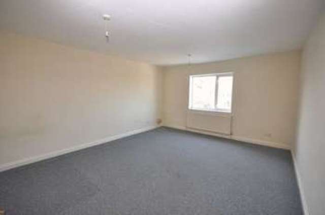  Image of 1 bedroom Flat to rent in Station Road North Totton Southampton SO40 at Station Road North Totton Southampton, SO40 3AB