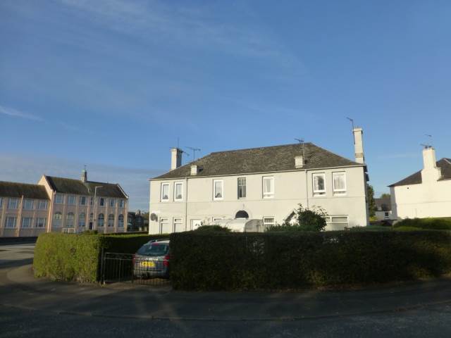  Image of 2 bedroom Flat to rent in Stenhouse Crescent Edinburgh EH11 at Saughton Edinburgh Edinburgh, EH11 3JJ