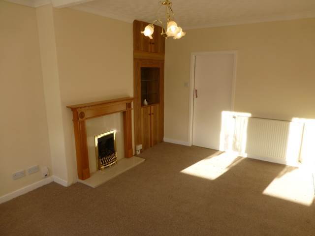  Image of 2 bedroom Flat to rent in Stenhouse Crescent Edinburgh EH11 at Saughton Edinburgh Edinburgh, EH11 3JJ