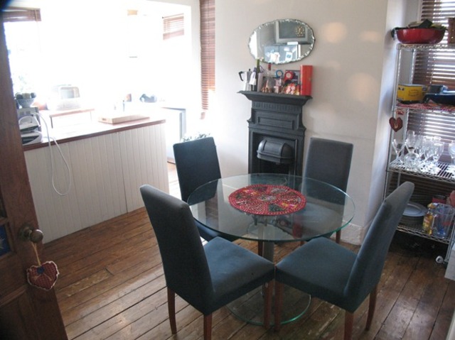  Image of 3 bedroom Maisonette to rent in Sternhold Avenue London SW2 at Balham, SW2 4PG