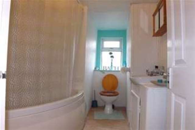  Image of 2 bedroom Detached house to rent in Glenmore Avenue Plymouth PL2 at Plymouth, PL2 1HY