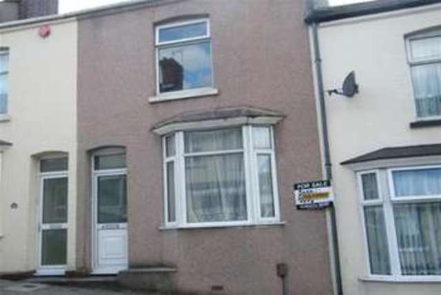  Image of 2 bedroom Detached house to rent in Glenmore Avenue Plymouth PL2 at Plymouth, PL2 1HY