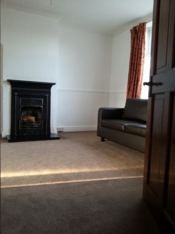  Image of 2 bedroom Terraced house to rent in Stonard Road Becontree Dagenham RM8 at STONARD ROAD  DAGENHAM, RM8 2HS