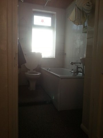  Image of 2 bedroom Terraced house to rent in Stonard Road Becontree Dagenham RM8 at STONARD ROAD  DAGENHAM, RM8 2HS