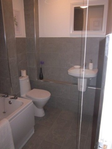  Image of 3 bedroom Terraced house for sale in Stonebridge Road London N15 at Stonebridge Rd  London, N15 5PA