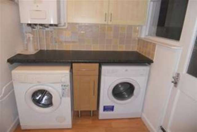  Image of 1 bedroom Detached house to rent in Cecil Street Plymouth PL1 at Plymouth, PL1 5HR