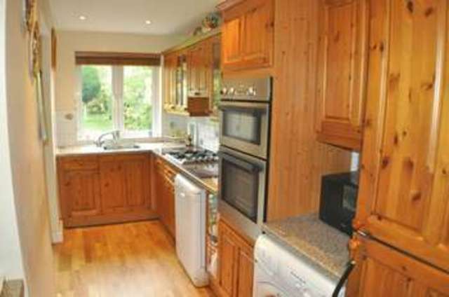  Image of 3 bedroom Detached house for sale in Stoneleigh Avenue Worcester Park KT4 at Stoneleigh Avenue  Worcester Park, KT4 8XY