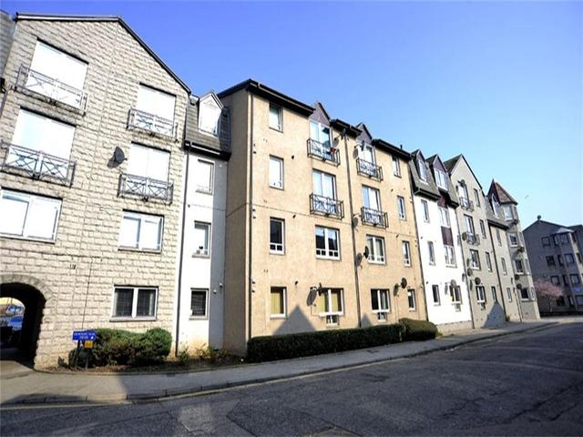  Image of 2 bedroom Flat to rent in Strawberry Bank Parade Aberdeen AB11 at City Centre Aberdeen Aberdeen, AB11 6UT