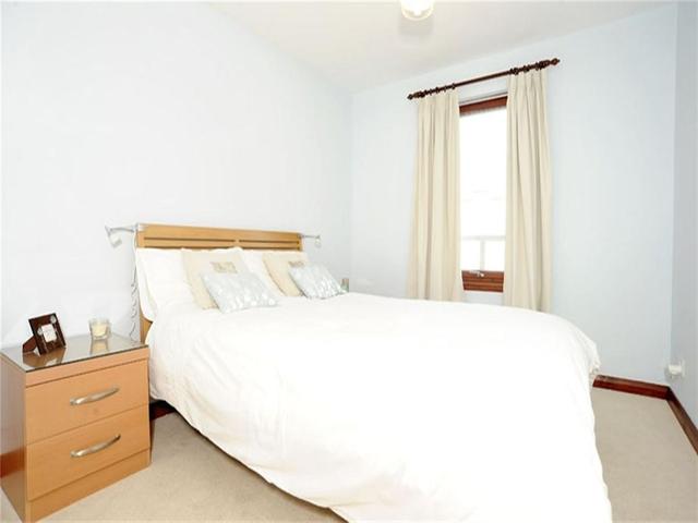  Image of 2 bedroom Flat to rent in Strawberry Bank Parade Aberdeen AB11 at City Centre Aberdeen Aberdeen, AB11 6UT