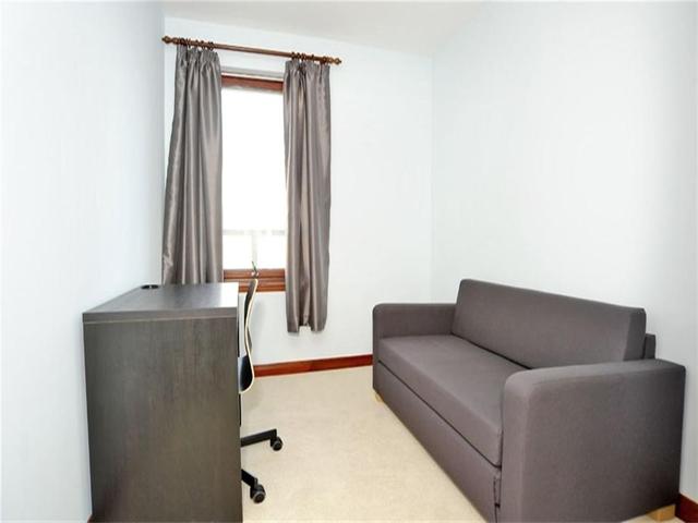  Image of 2 bedroom Flat to rent in Strawberry Bank Parade Aberdeen AB11 at City Centre Aberdeen Aberdeen, AB11 6UT