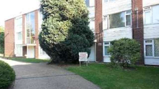  Image of 2 bedroom Flat to rent in Studley Drive Ilford IG4 at Studley Court  Redbridge, IG4 5AL