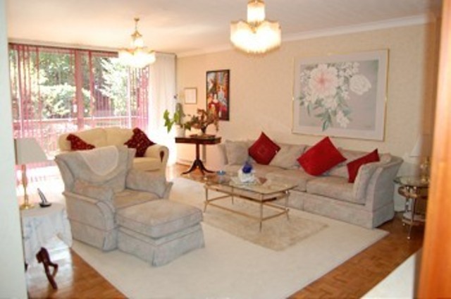  Image of 3 bedroom Ground Flat for sale in Sunningdale Lodge Stonegrove Canons Park Edgware HA8 at Sunningdale Lodge Stonegrove Edgware, HA8 7SY