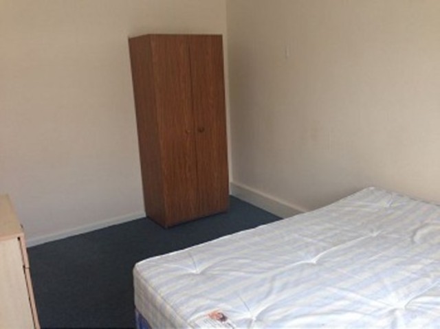  Image of 3 bedroom Flat to rent in Sussex Way London N7 at Sussex Way  Holloway, N7 6RX