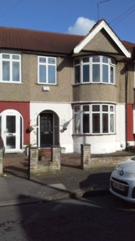  Image of 3 bedroom Terraced house to rent in Tavistock Gardens Ilford IG3 at TAVISTOCK GARDENS  SEVEN KINGS, IG3 9BD