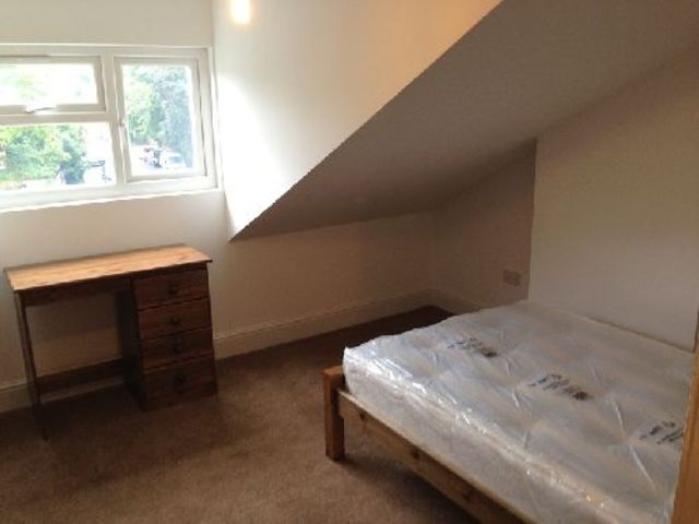  Image of 4 bedroom House Share to rent in Teignmouth Road Selly Oak Birmingham B29 at Selly Oak West Midlands Selly Oak, B29 7AX