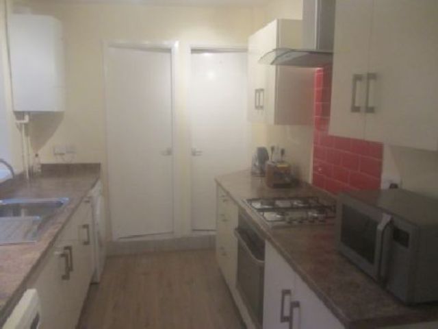  Image of 5 bedroom House Share to rent in Teignmouth Road Selly Oak Birmingham B29 at Selly Oak West Midlands Selly Oak, B29 7AX