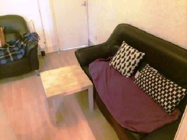  Image of 4 bedroom House Share to rent in Teignmouth Road Selly Oak Birmingham B29 at Selly Oak West Midlands Selly Oak, B29 7BA